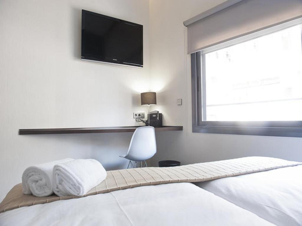 Barcelona Fifteen Central Aparthotel Rum bild
