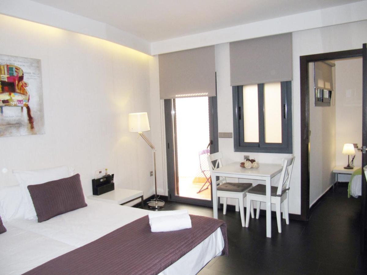 Barcelona Fifteen Central Aparthotel Exteriör bild